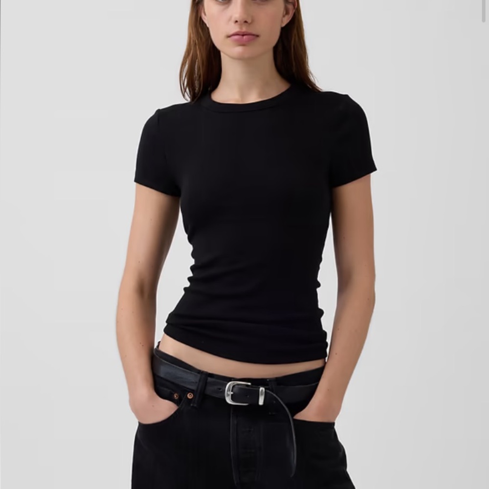 Classic Black Crewneck Short-Sleeve Women's Tee